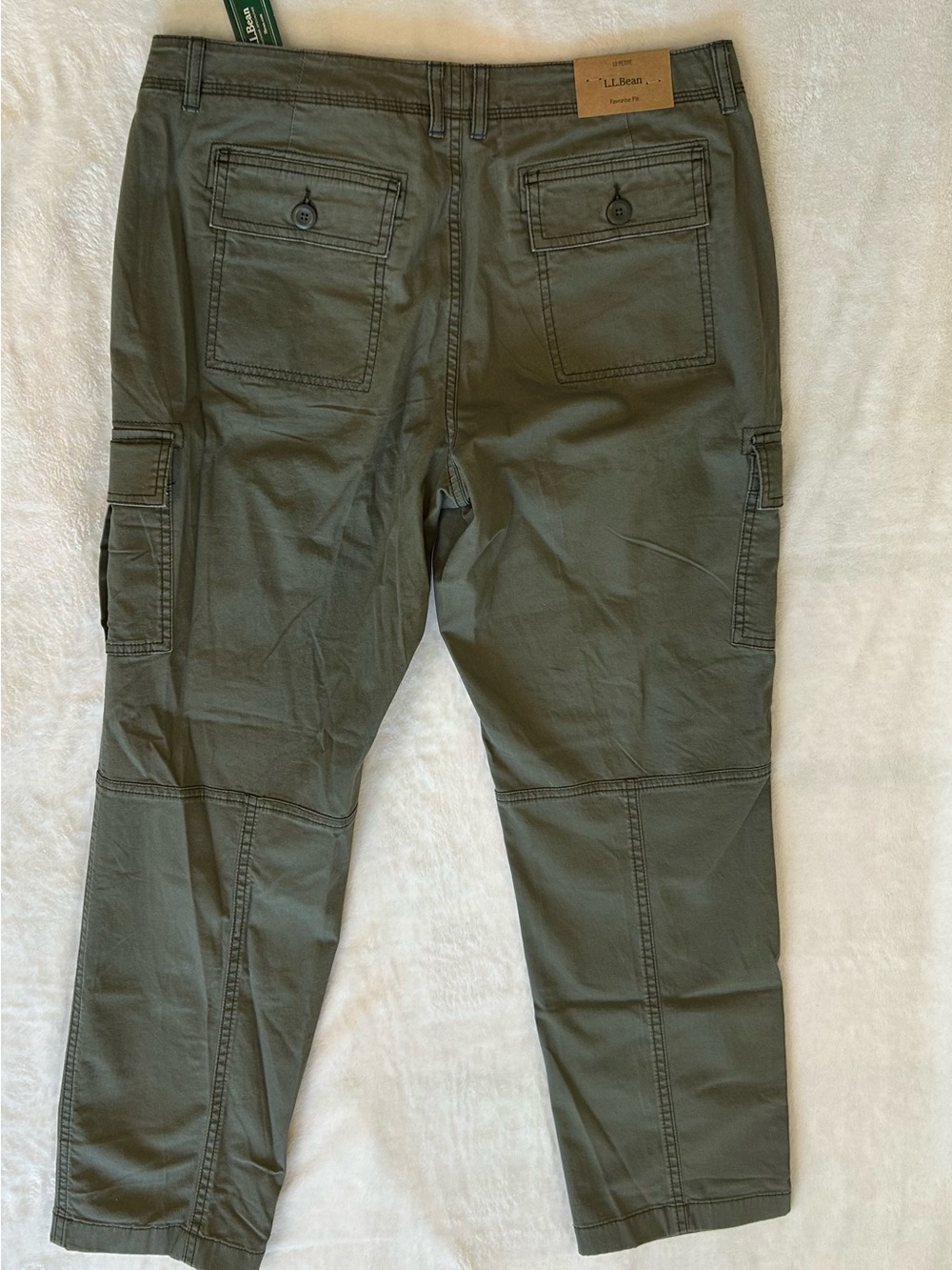 NWT‎ women’s L.L bean stretch canvas cargo pants olive / army green 10P